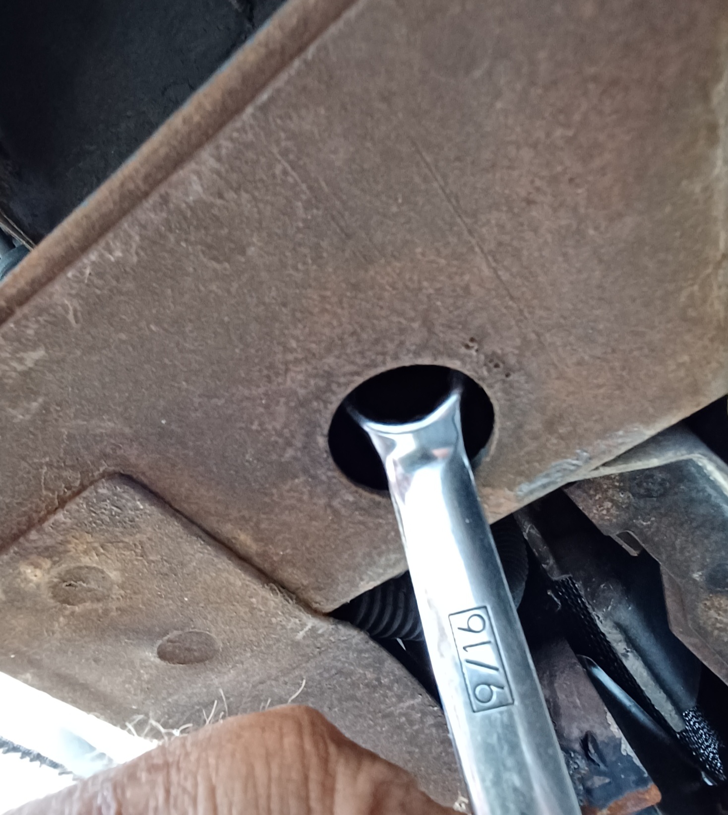 McQuick Mav frame hole front 9-16